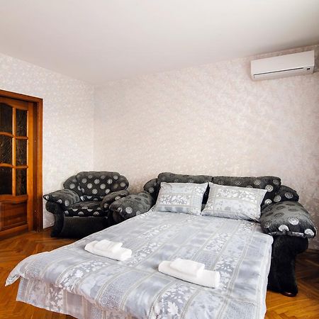 Rooms For Rent In The Mayakovskogo Minsk Exterior foto
